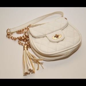 Women’s faux leather white purse